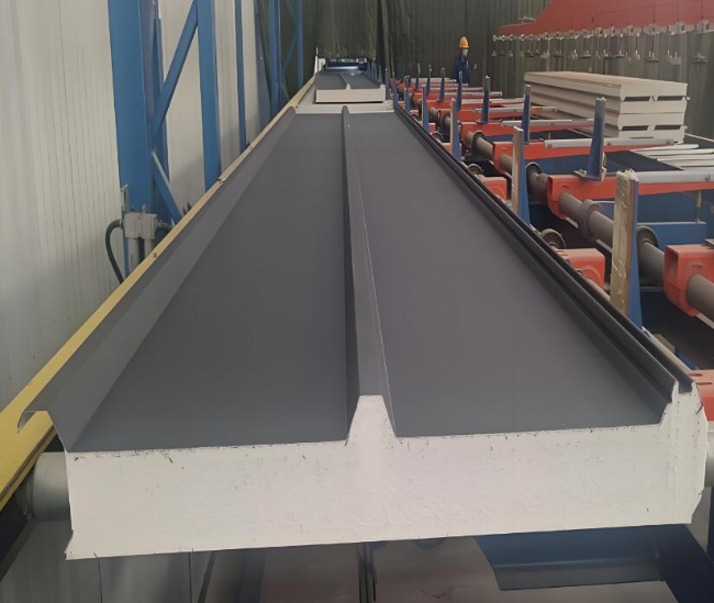 德宏聚氨酯泡沫保温板